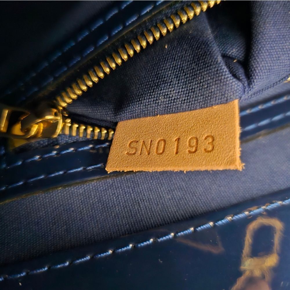 VuittonCatalina Handbag Monogram Vernis BB - Picture 11 of 11